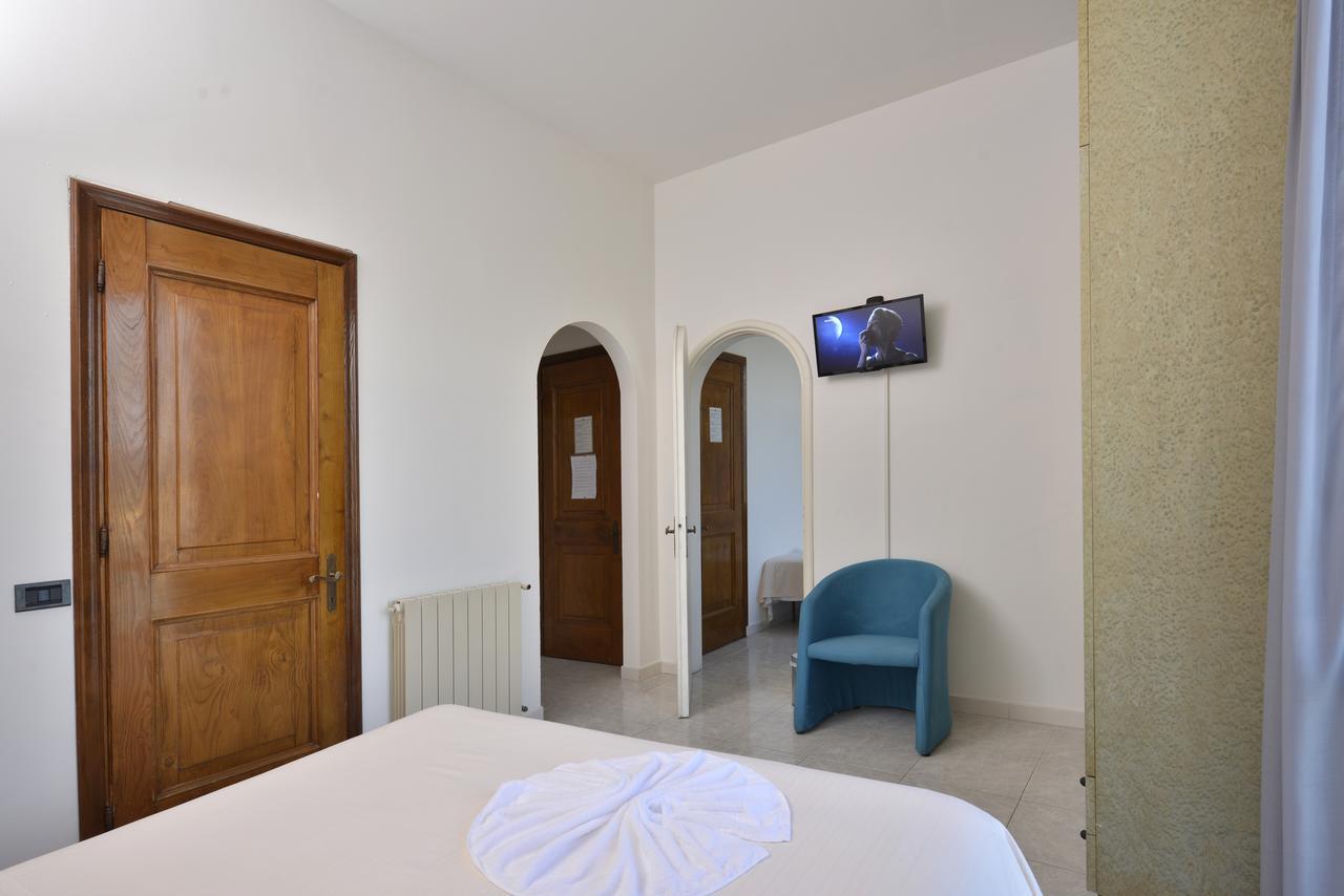 Garden Hotel 3*